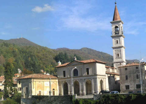 Facciata e Campanile della Chiesa Parrocchiale